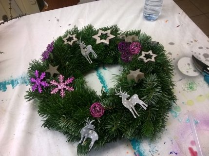 Zum Vergrößern auf das Bild klicken. Lenas selbst gebundener Türkranz.