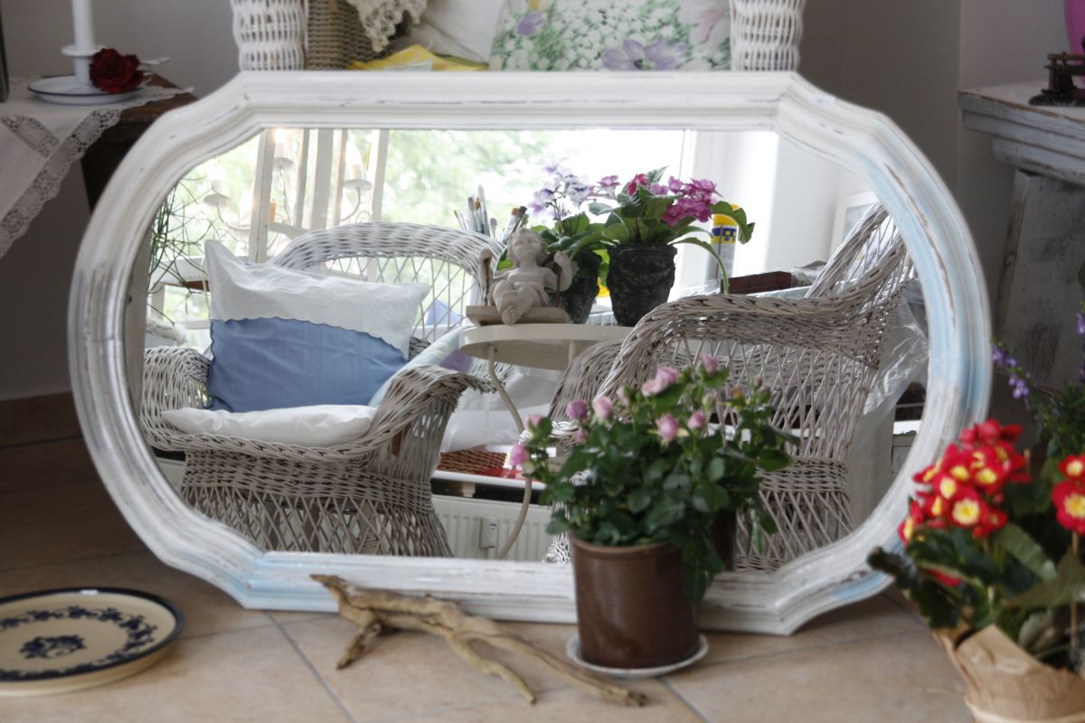 Schöner Spiegel mit Profilholzrahmen aus Eiche